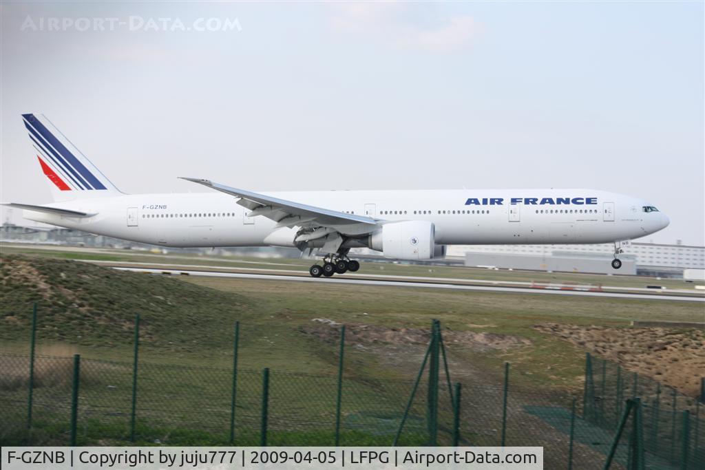 F-GZNB, 2008 Boeing 777-328/ER C/N 32964, on landing at CDG