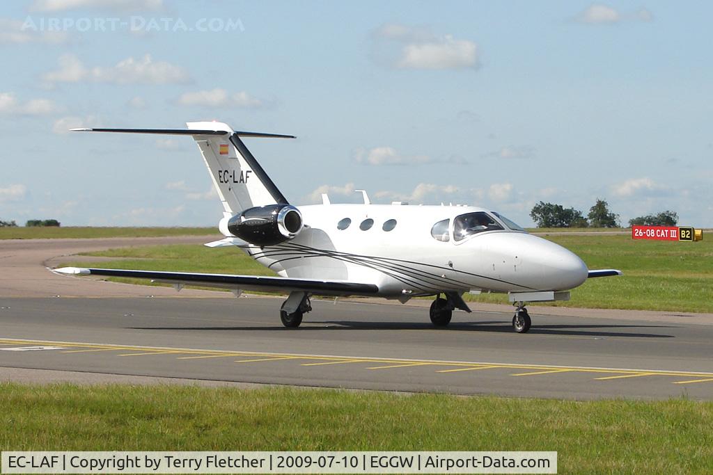 EC-LAF, 2009 Cessna 510 Citation Mustang Citation Mustang C/N 510-0152, New Spanish Cessna Mustang at Luton