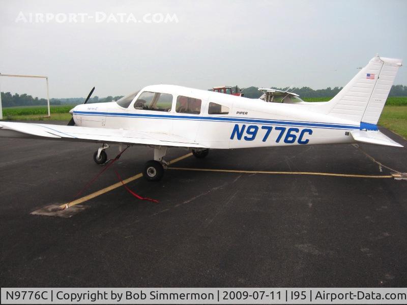 N9776C, 1978 Piper PA-28-161 C/N 287816527, On the ramp at Kenton, Ohio.