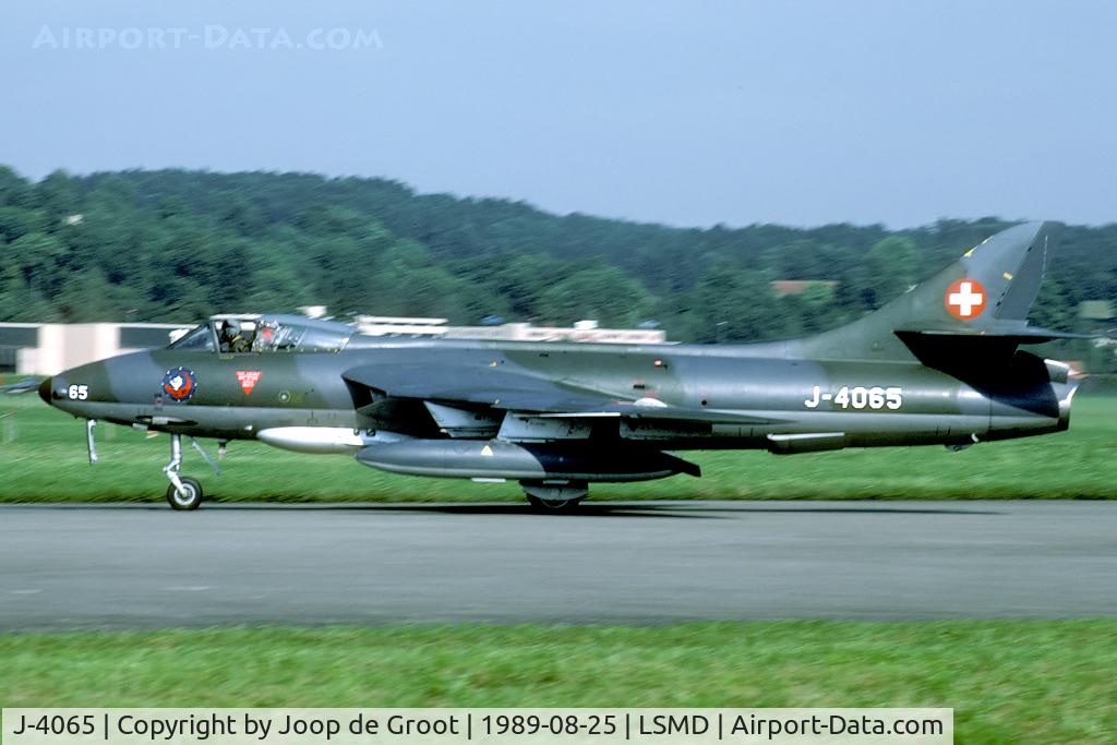 J-4065, Hawker Hunter F.58 C/N 41H-697432, AMEF'89