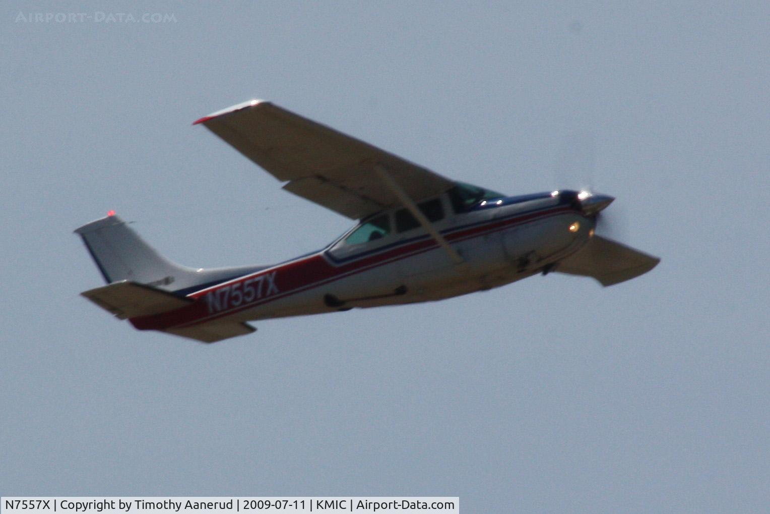 N7557X, 1977 Cessna R182 Skylane RG C/N R18200099, 1977 Cessna R182, c/n: R18200099