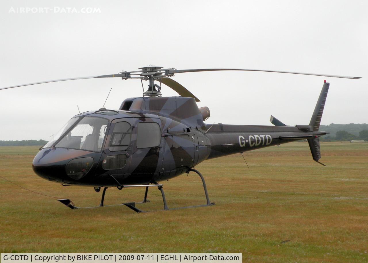 G-CDTD, 2005 Eurocopter AS-350B-2 Ecureuil Ecureuil C/N 9072, NICE COLOR SCHEME. ATC LASHAM OPEN DAY