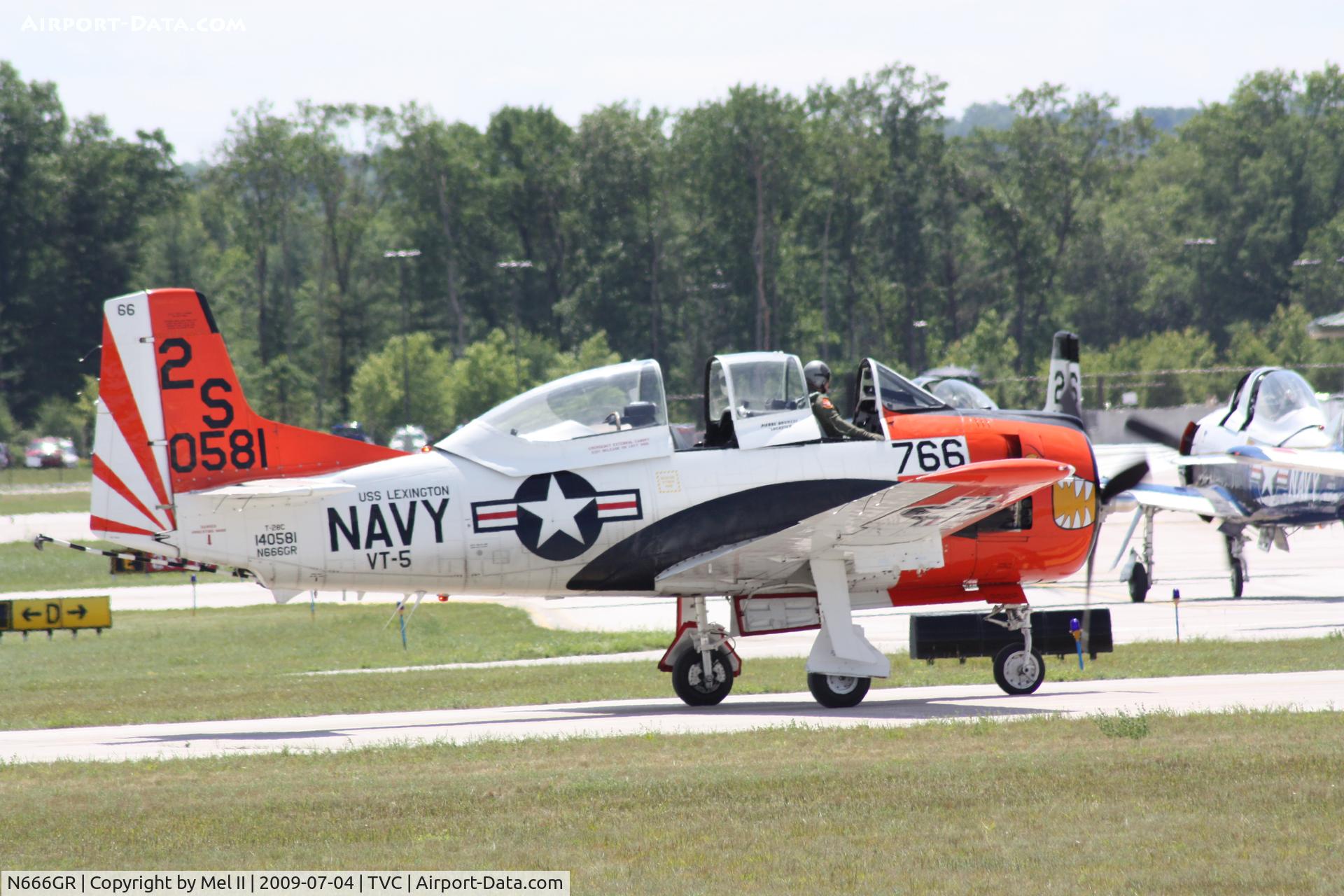 N666GR, 1958 North American T-28C Trojan Trojan C/N 226-158 (140581), Taxi For Departure RWY 28