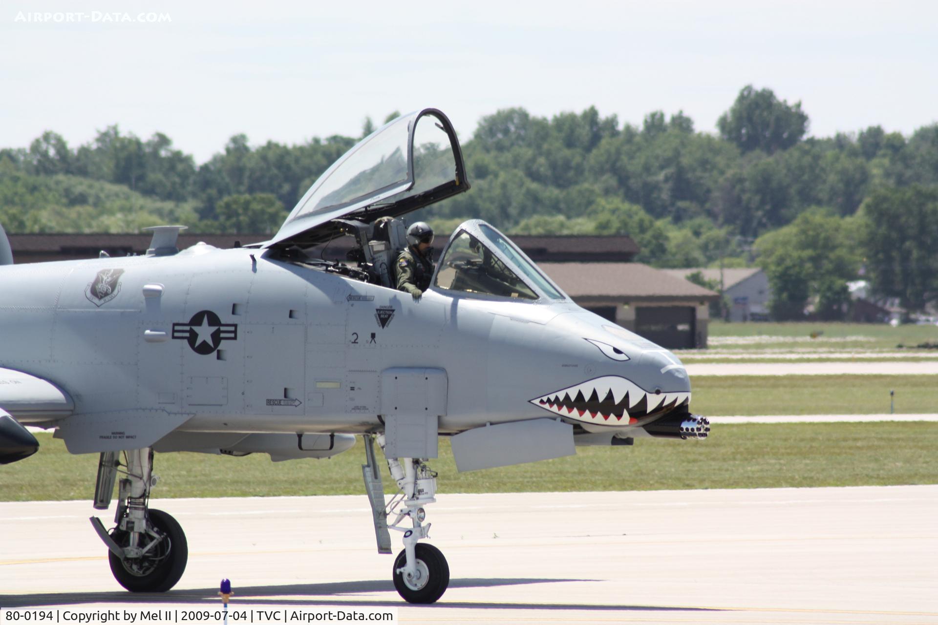 80-0194, 1980 Fairchild Republic A-10C Thunderbolt II C/N A10-0544, 23rd Wing, Moody AFB, Taxi To USCG Hangar
