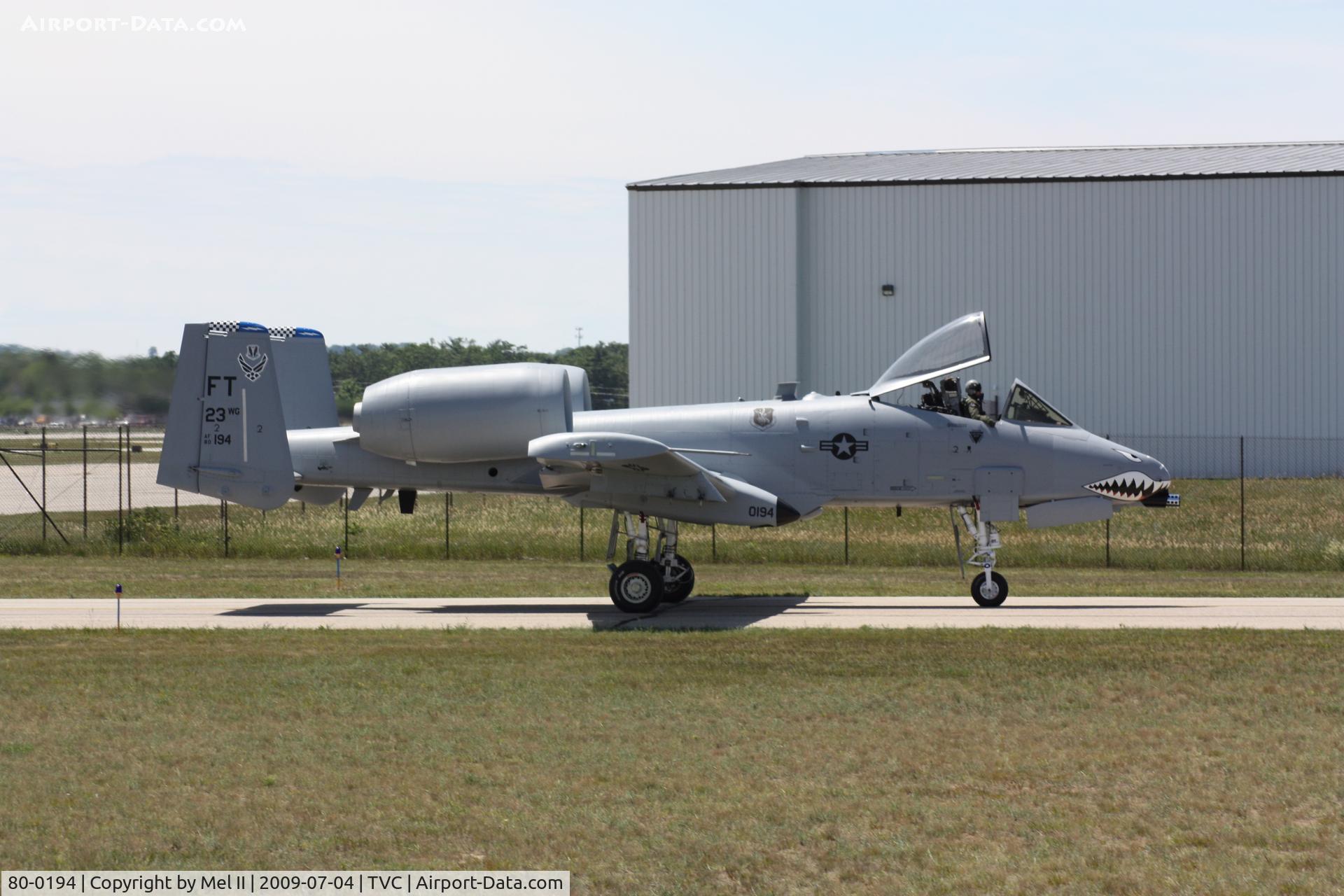80-0194, 1980 Fairchild Republic A-10C Thunderbolt II C/N A10-0544, 23rd Wing, Moody AFB, Taxi To USCG Hangar