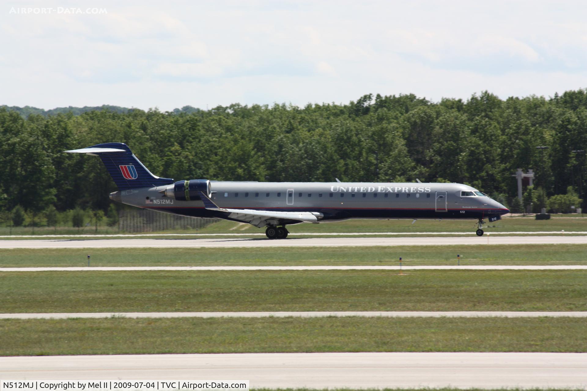 N512MJ, 2003 Canadair CL-600-2C10 Regional Jet CRJ-700 C/N 10109, ASH7256 - KDEN-KTVC - Landing RWY 28