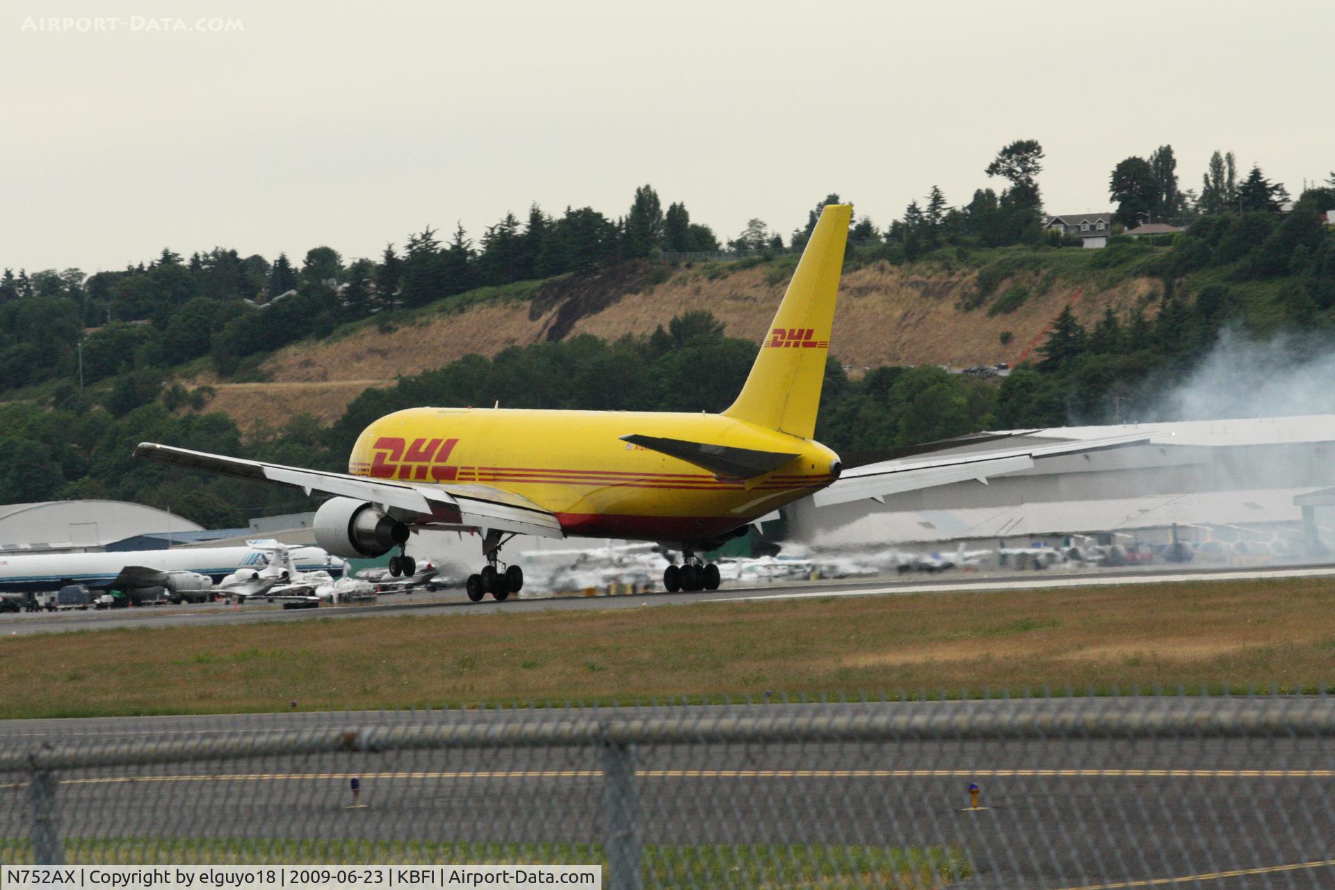 N752AX, 1988 Boeing 767-200 C/N 23434, LITTLE SMOKE