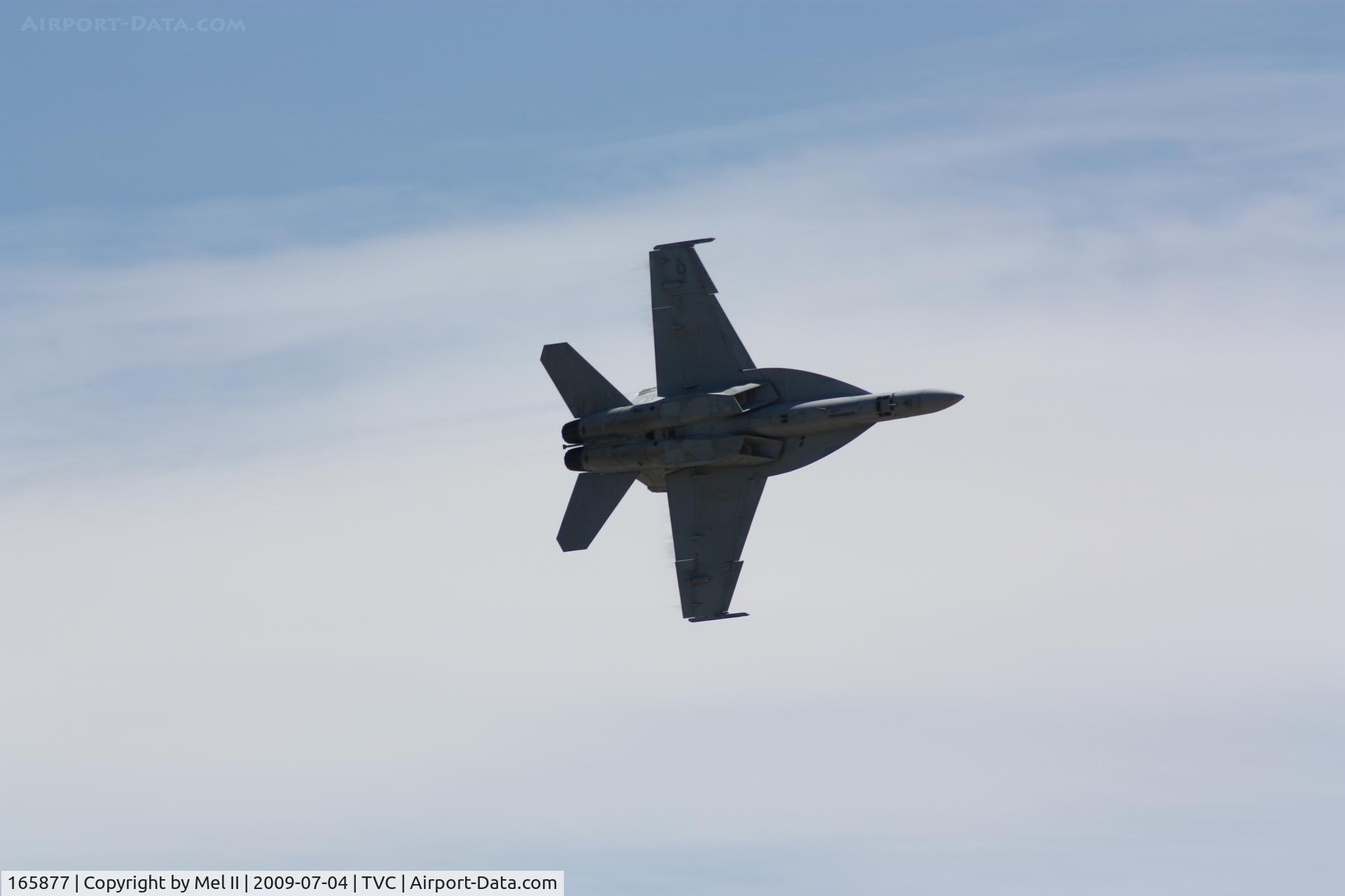 165877, Boeing F/A-18F Super Hornet C/N F037, VFA-122, NAS Lemoore, Overhead Approach For RWY 28