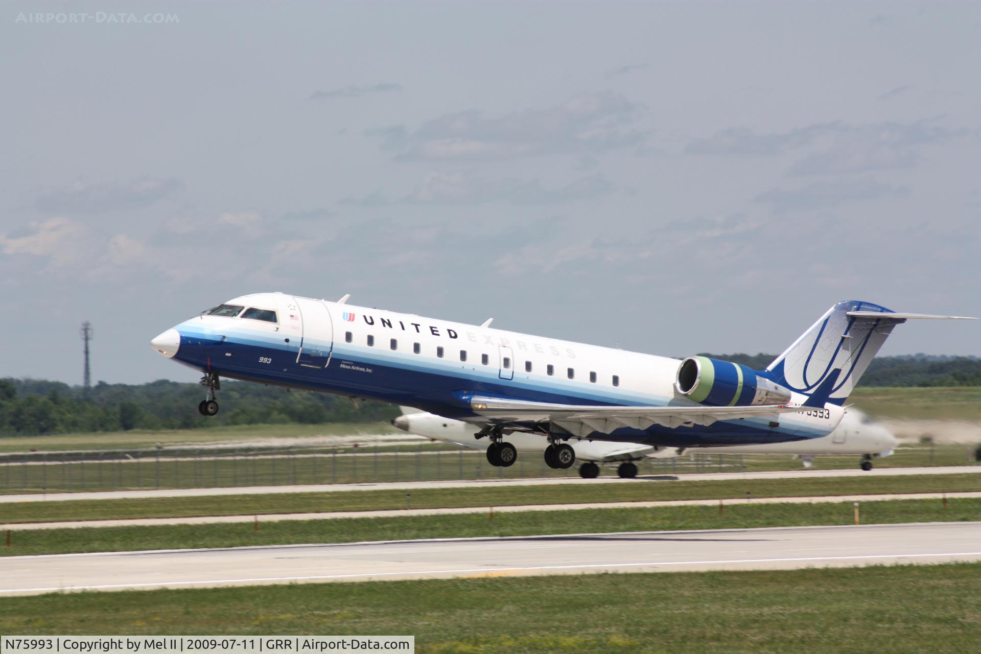 N75993, 2000 Bombardier CRJ-200ER (CL-600-2B19) C/N 7372, ASH7208 - KGRR-KORD - Departing RWY 26L