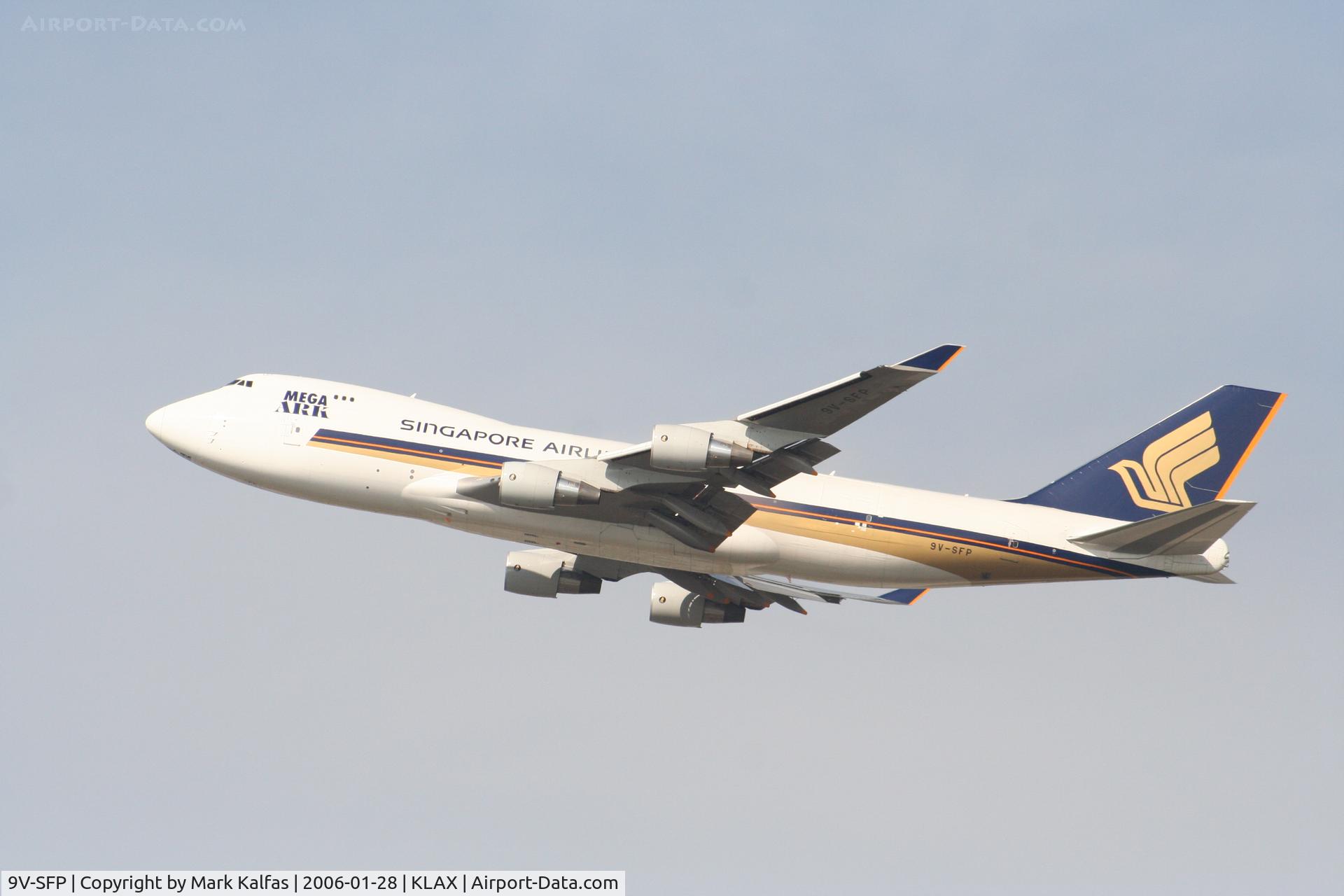 9V-SFP, 2005 Boeing 747-412F/SCD C/N 32902, Singapore Airlines Boeing 747-412F, 9V-SFP Departing RWY 25L KLAX