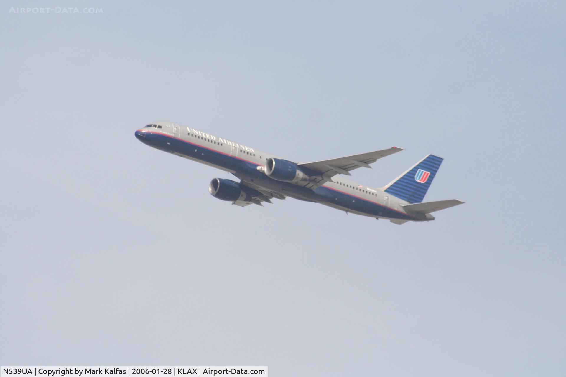 N539UA, 1991 Boeing 757-222 C/N 25223, United Airlines Boeing 757-222, N539UA departing 25R KLAX