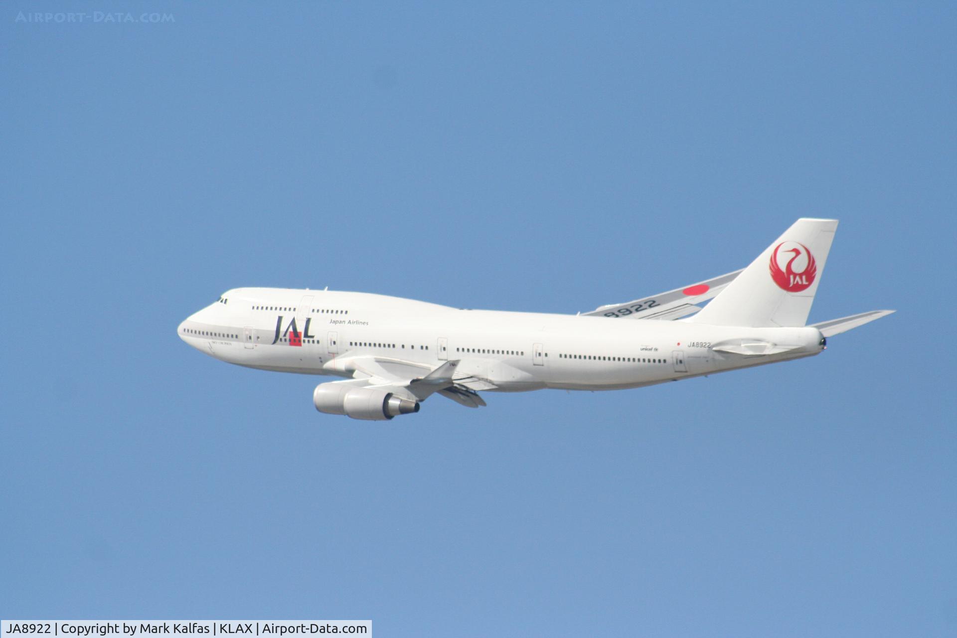 JA8922, 2001 Boeing 747-446 C/N 27646, JAL Boeing 747-446, JA8922 left tun at the shore departing 25L KLAX
