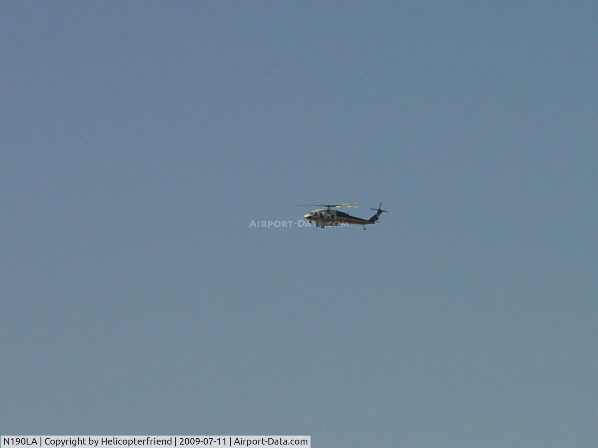 N190LA, Sikorsky S-70A Firehawk C/N 702479, Inbound Hansen Dam