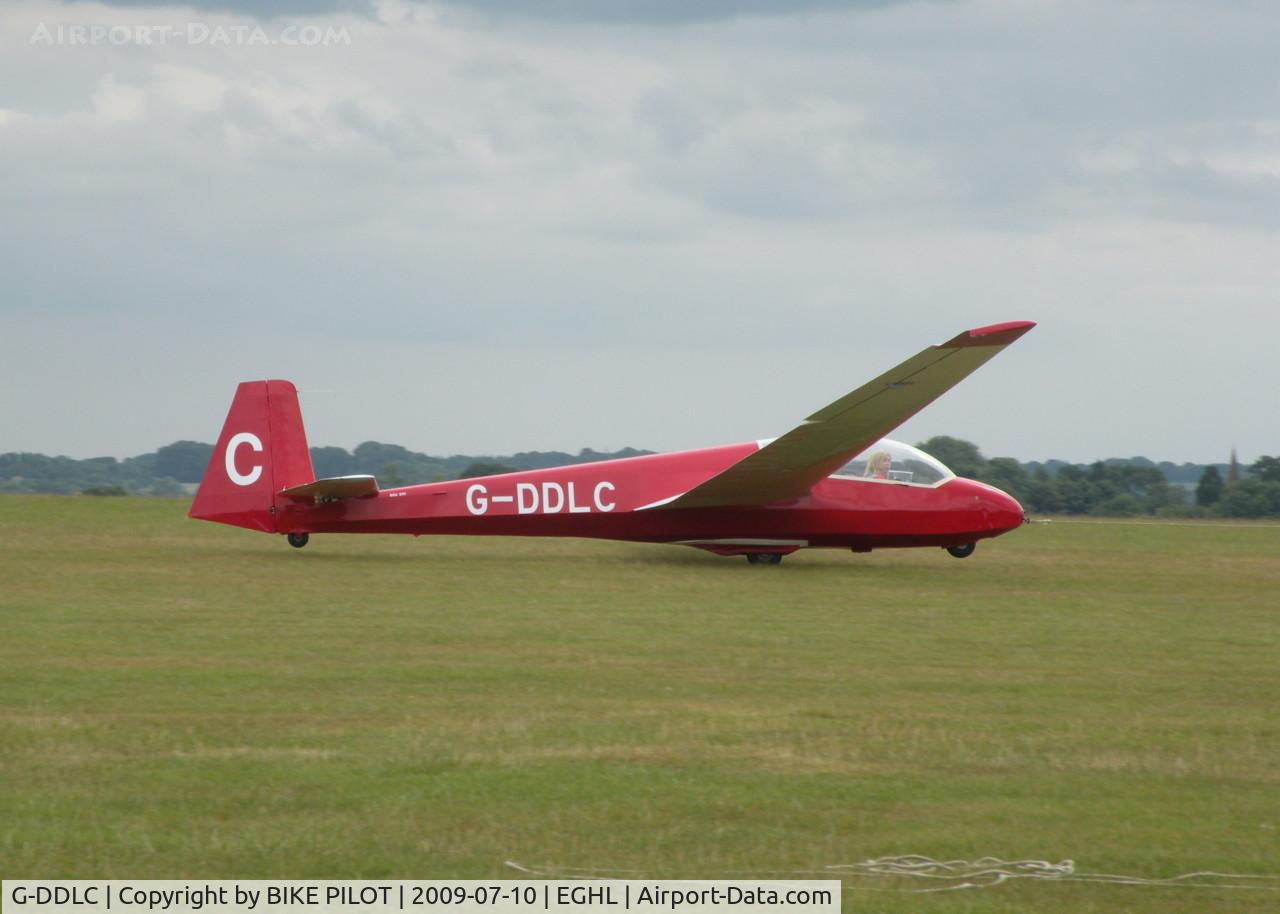 G-DDLC, 1976 Schleicher ASK-13 C/N 13549, STARTING THE GROUND ROLL FOR AN AIR LAUNCH