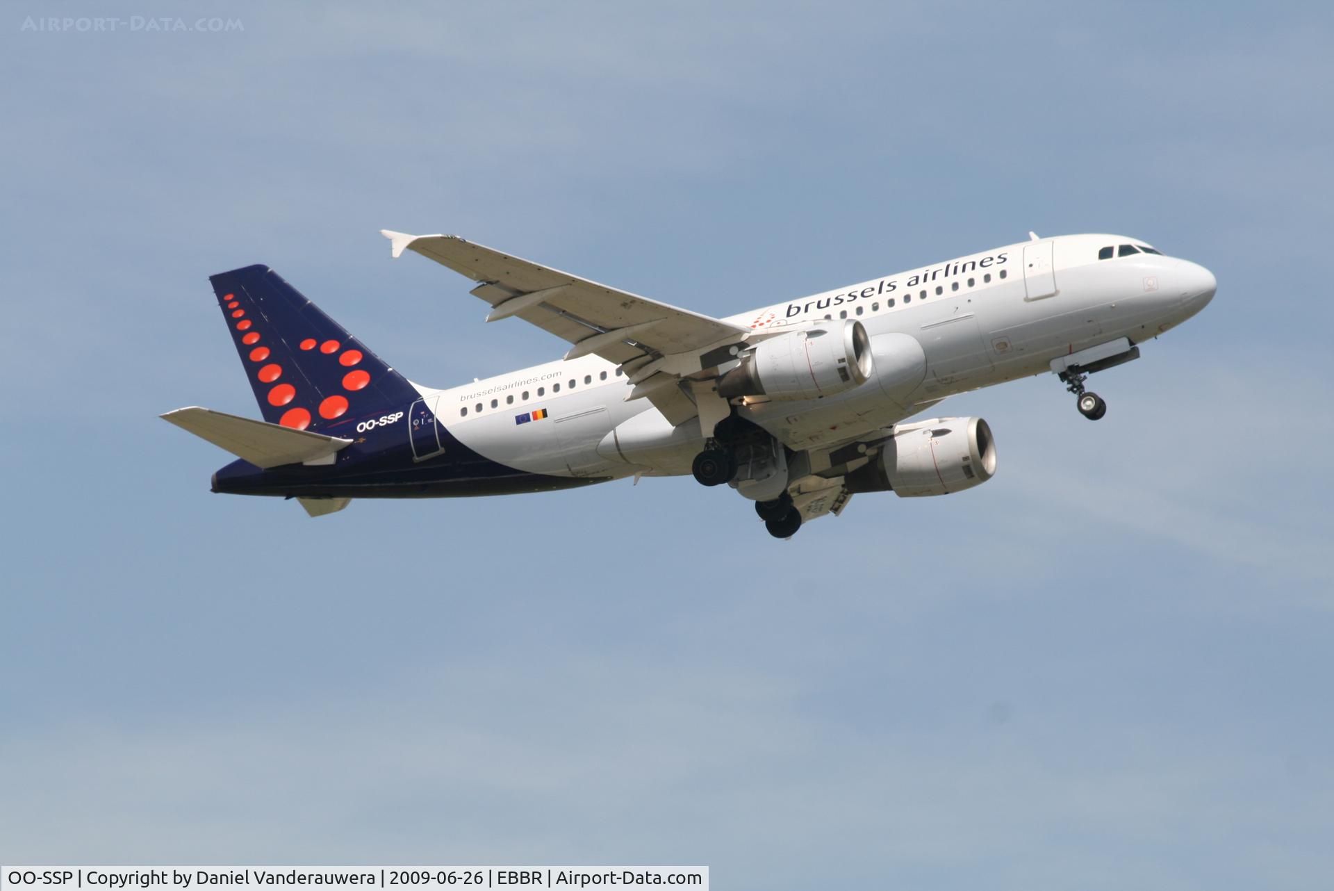 OO-SSP, 1996 Airbus A319-113 C/N 644, taking off from rwy 07R
