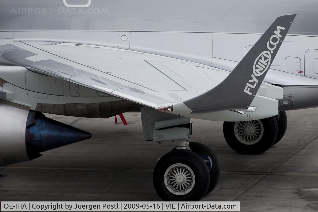 OE-IHA, 2009 Embraer 190LR (ERJ-190-100LR) C/N 19000285, Embraer ERJ-190-100LR