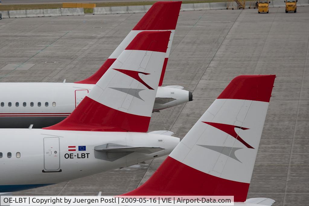 OE-LBT, 2000 Airbus A320-214 C/N 1387, Airbus A320-214