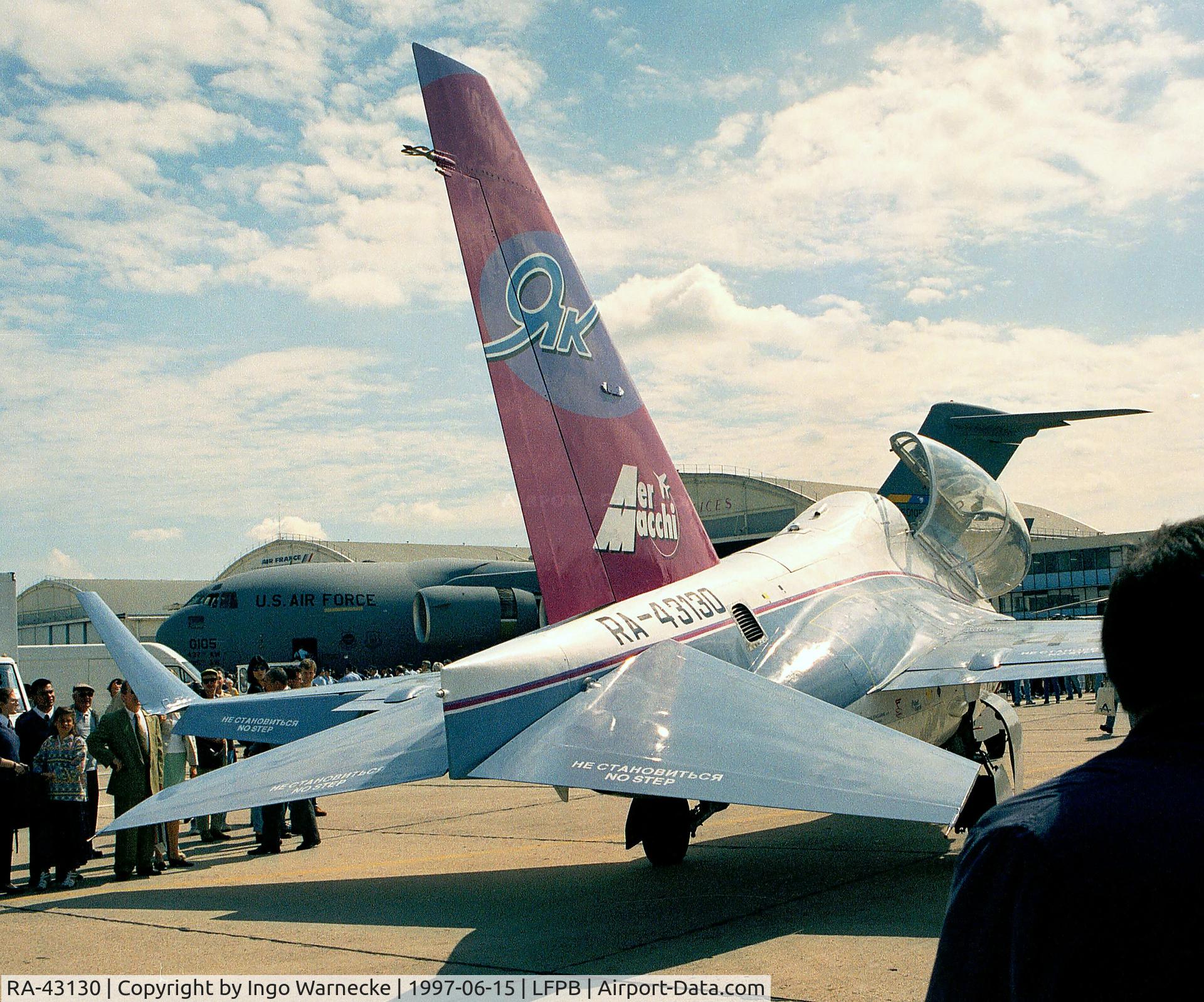 RA-43130, Yakovlev Yak-130 C/N 01, Yakovlev Yak-130 MITTEN Prototype at the Aerosalon Paris 1997