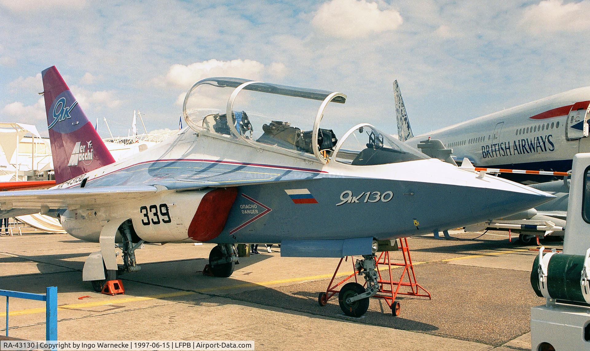 RA-43130, Yakovlev Yak-130 C/N 01, Yakovlev Yak-130 MITTEN Prototype at the Aerosalon Paris 1997