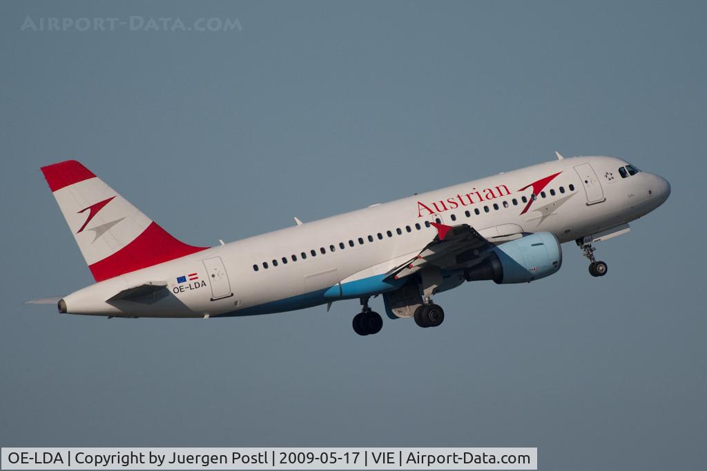 OE-LDA, 2004 Airbus A319-112 C/N 2131, Airbus A319-112