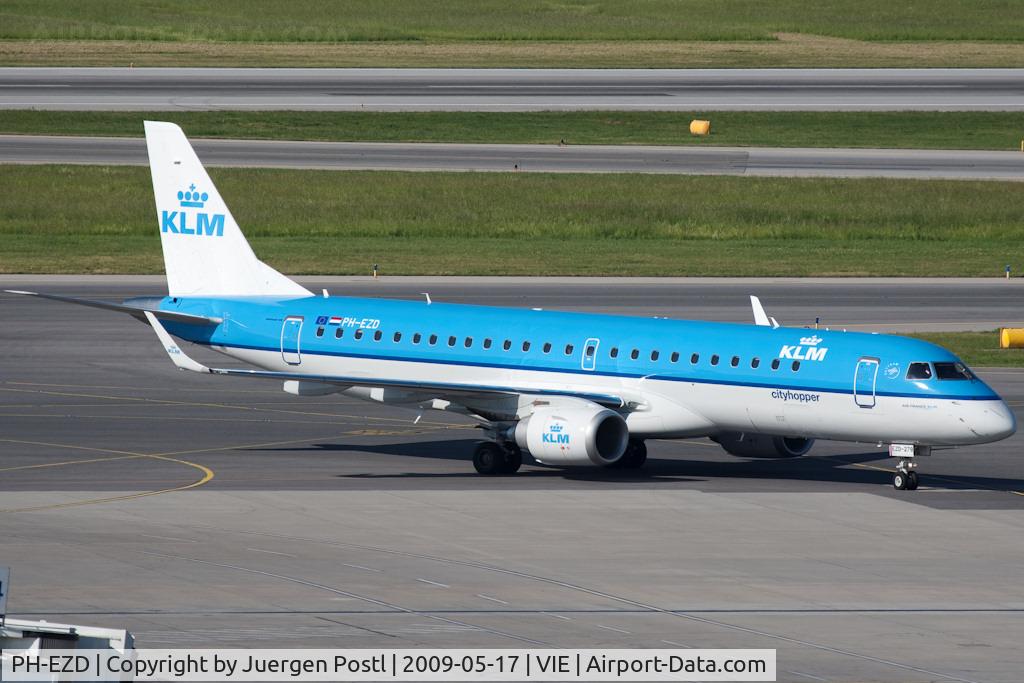 PH-EZD, 2009 Embraer 190LR (ERJ-190-100LR) C/N 19000279, Embraer 190-100STD