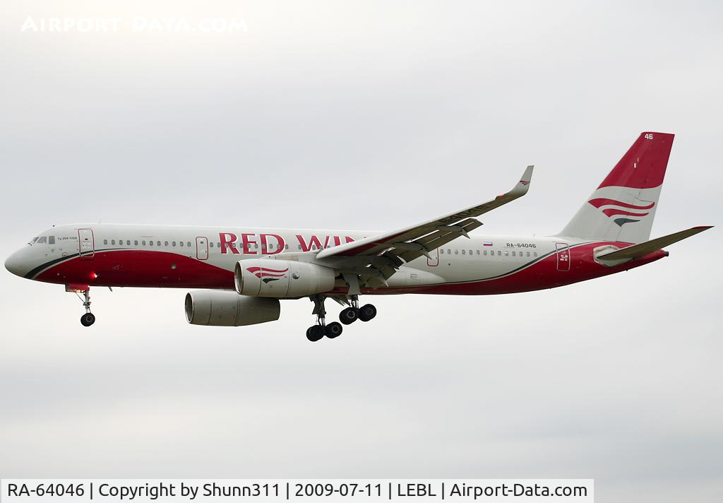 RA-64046, 2008 Tupolev Tu-204-100 C/N 1450743664046, Landing rwy 25R