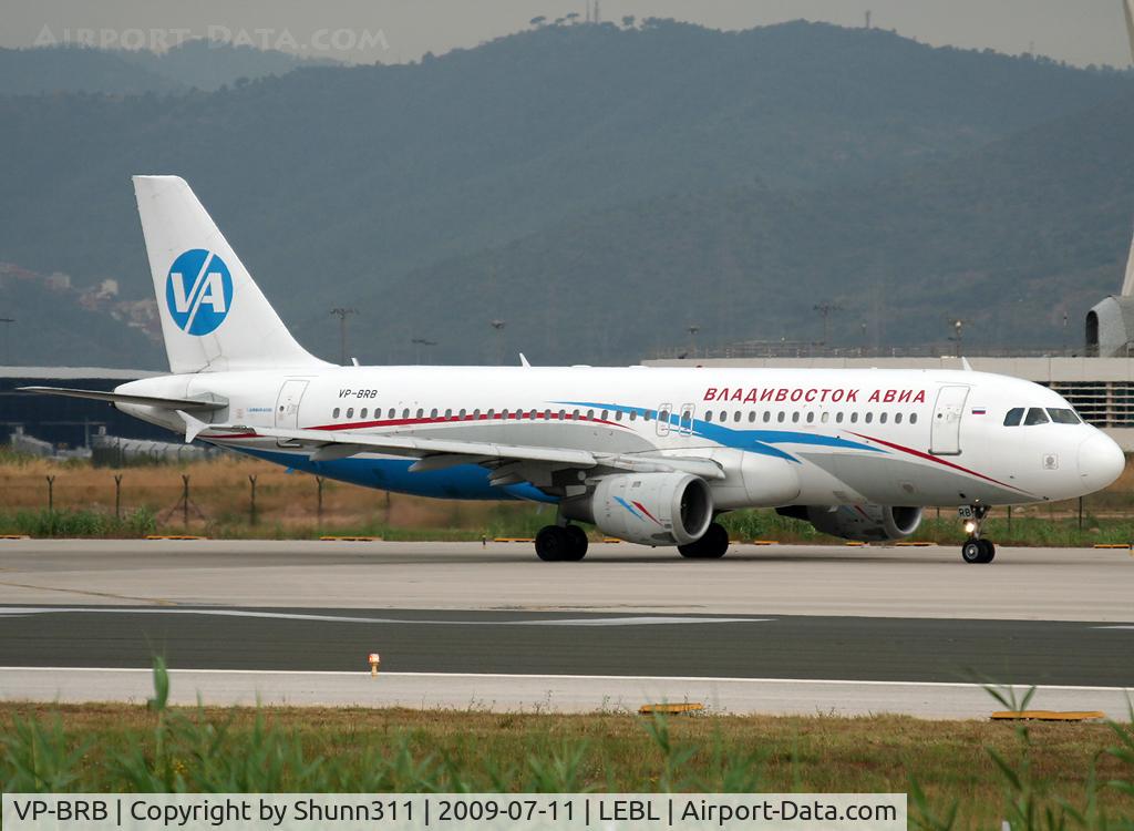 VP-BRB, 1995 Airbus A320-212 C/N 528, Taxiing holding point rwy 25L for departure...