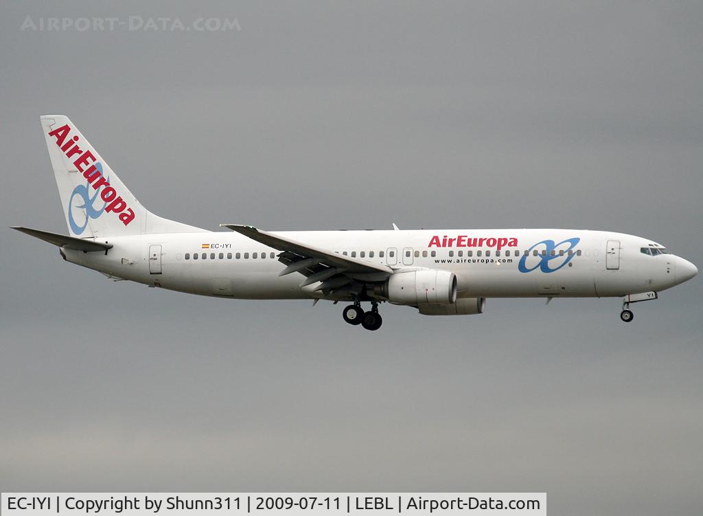 EC-IYI, 2000 Boeing 737-883 C/N 30194, Landing rwy 20