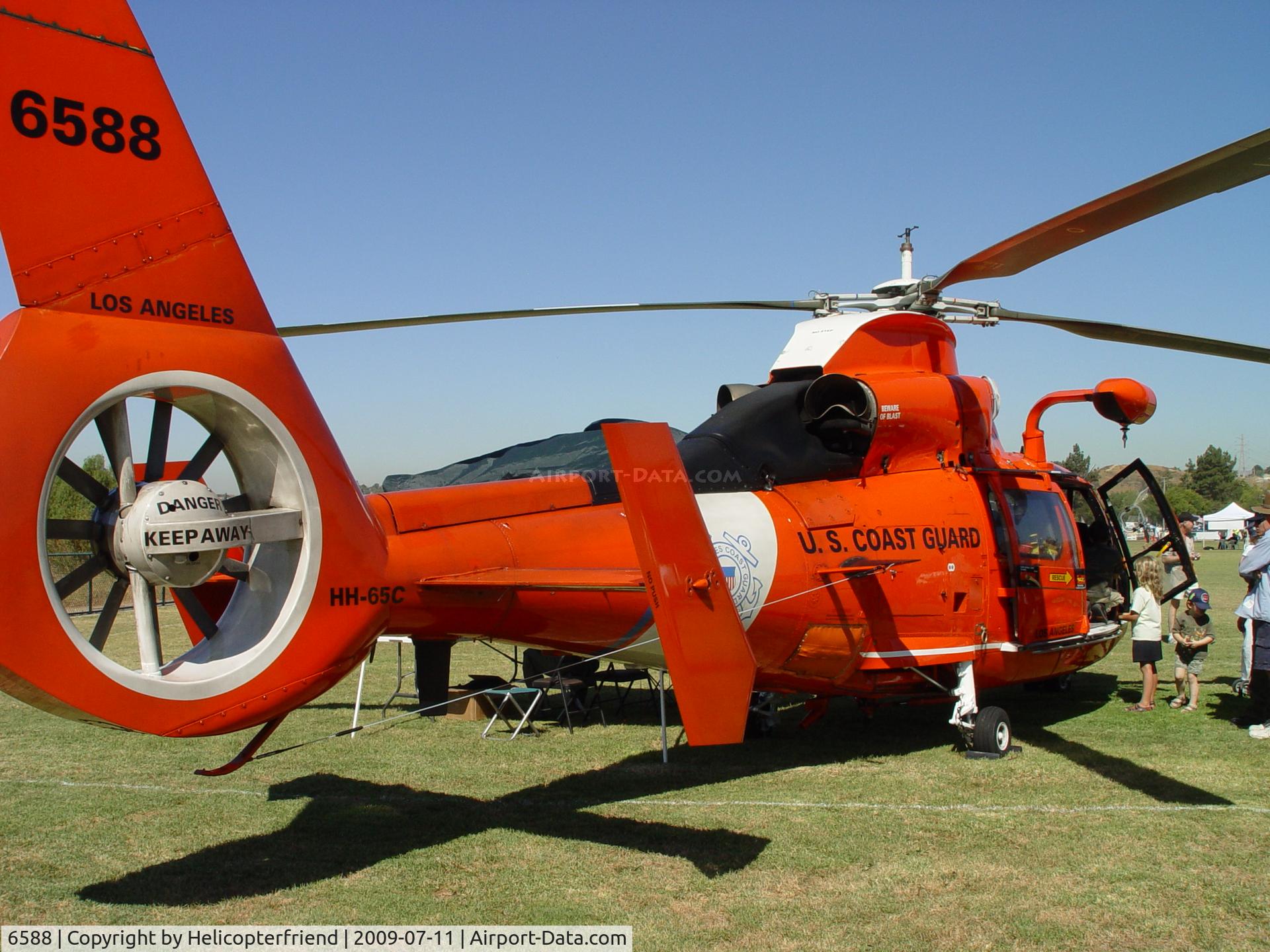 6588, Aérospatiale HH-65C Dauphin C/N 6288, On display