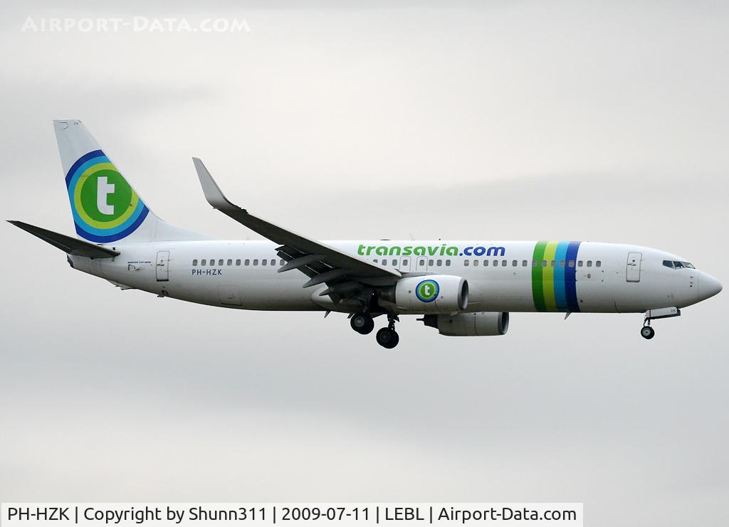 PH-HZK, 2000 Boeing 737-8K2 C/N 30390, Landing rwy 20