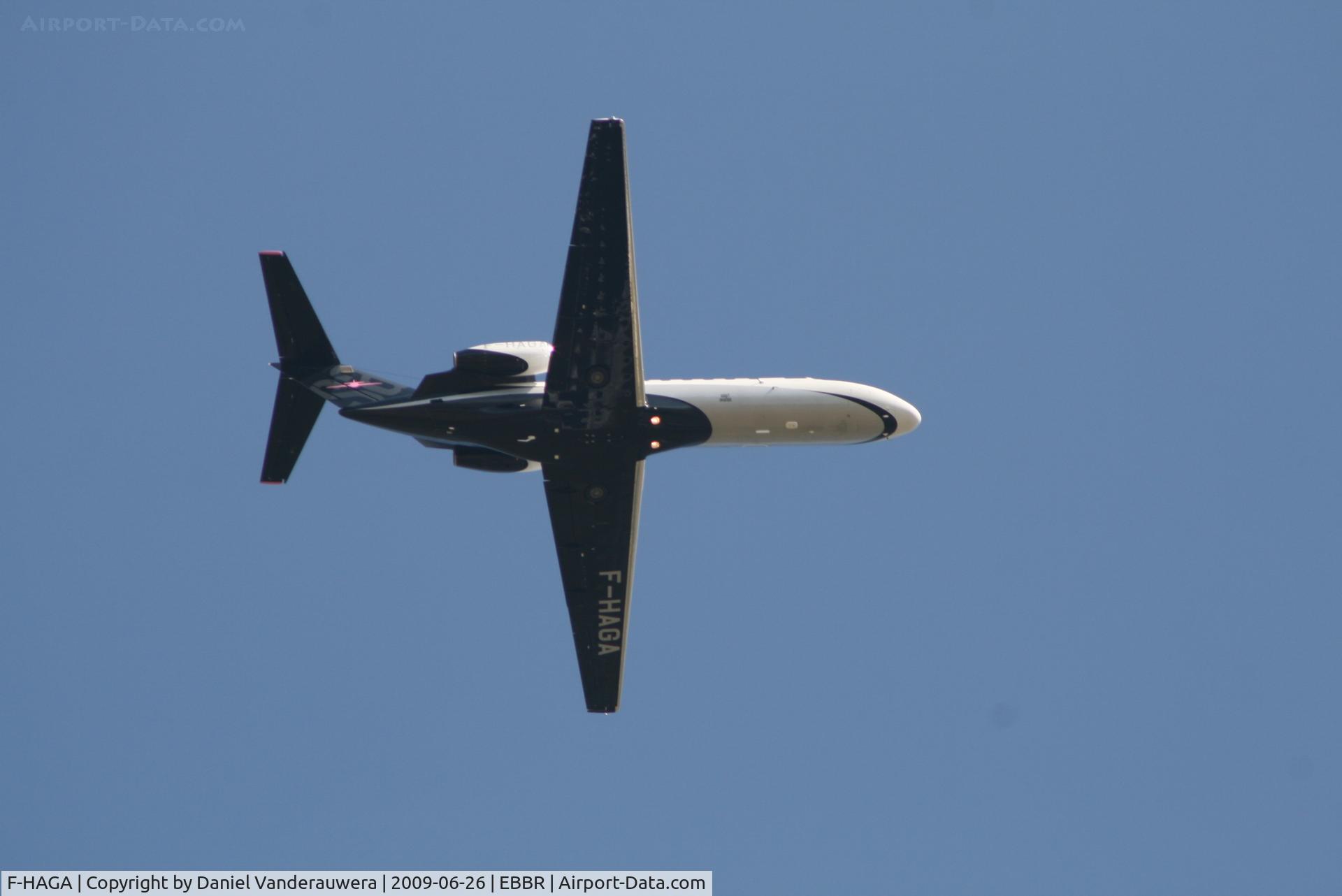 F-HAGA, 2008 Cessna 525B CitationJet Cj3 C/N 525B-0258, taking off from rwy 07R