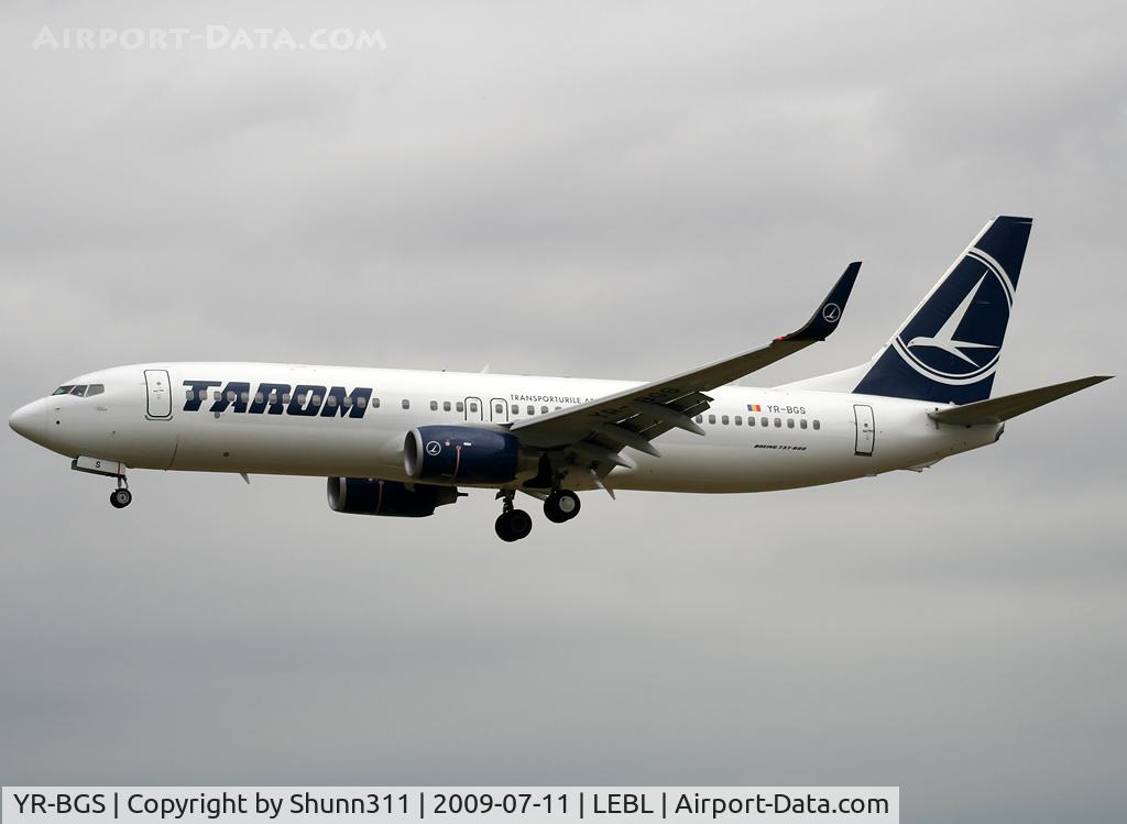 YR-BGS, 2008 Boeing 737-8GJ C/N 37360, Landing rwy 25R