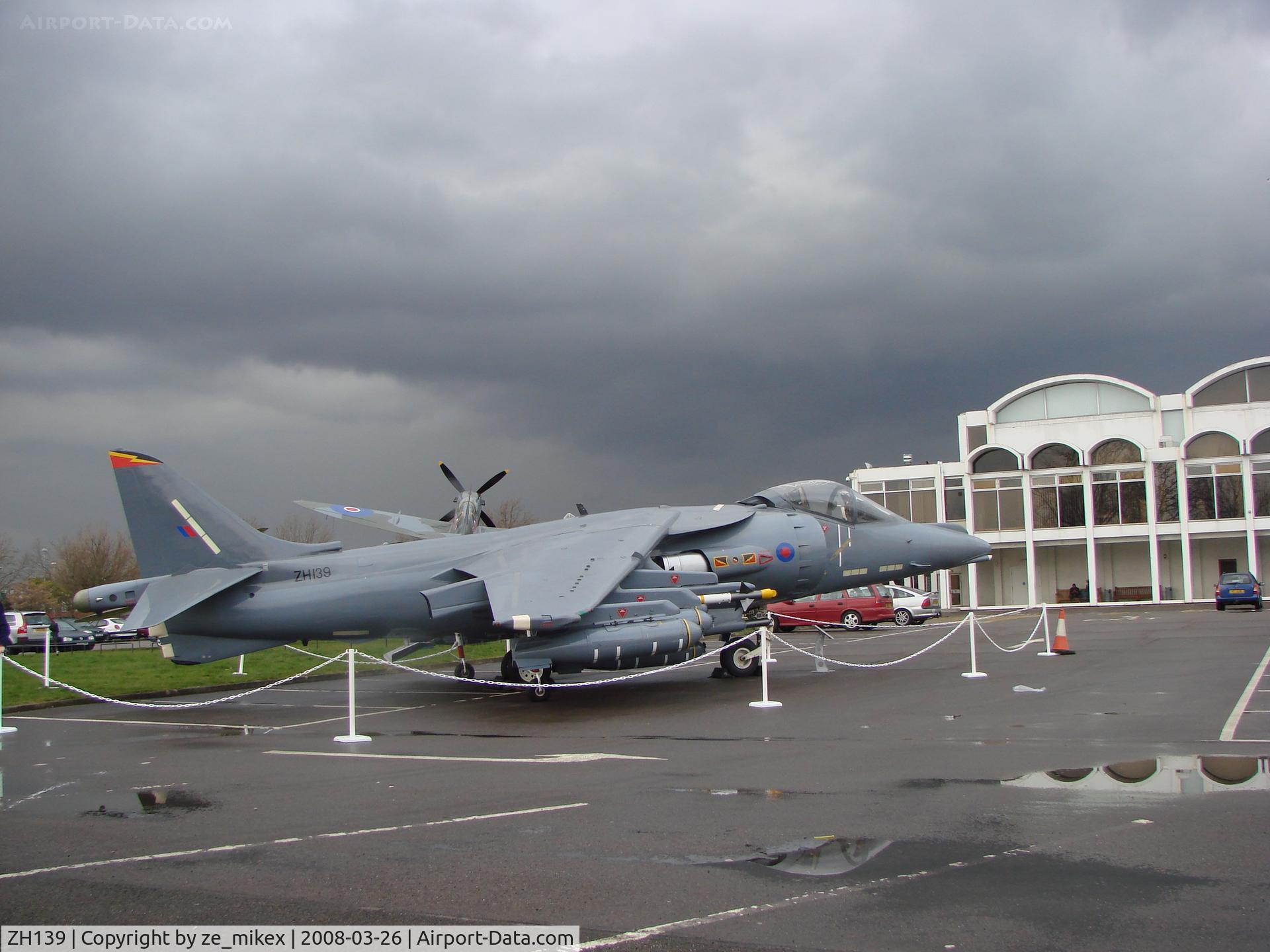 ZH139, British Aerospace Harrier GR.7 replica C/N BAPC.191, Bae Systems Harrier at RAF museum