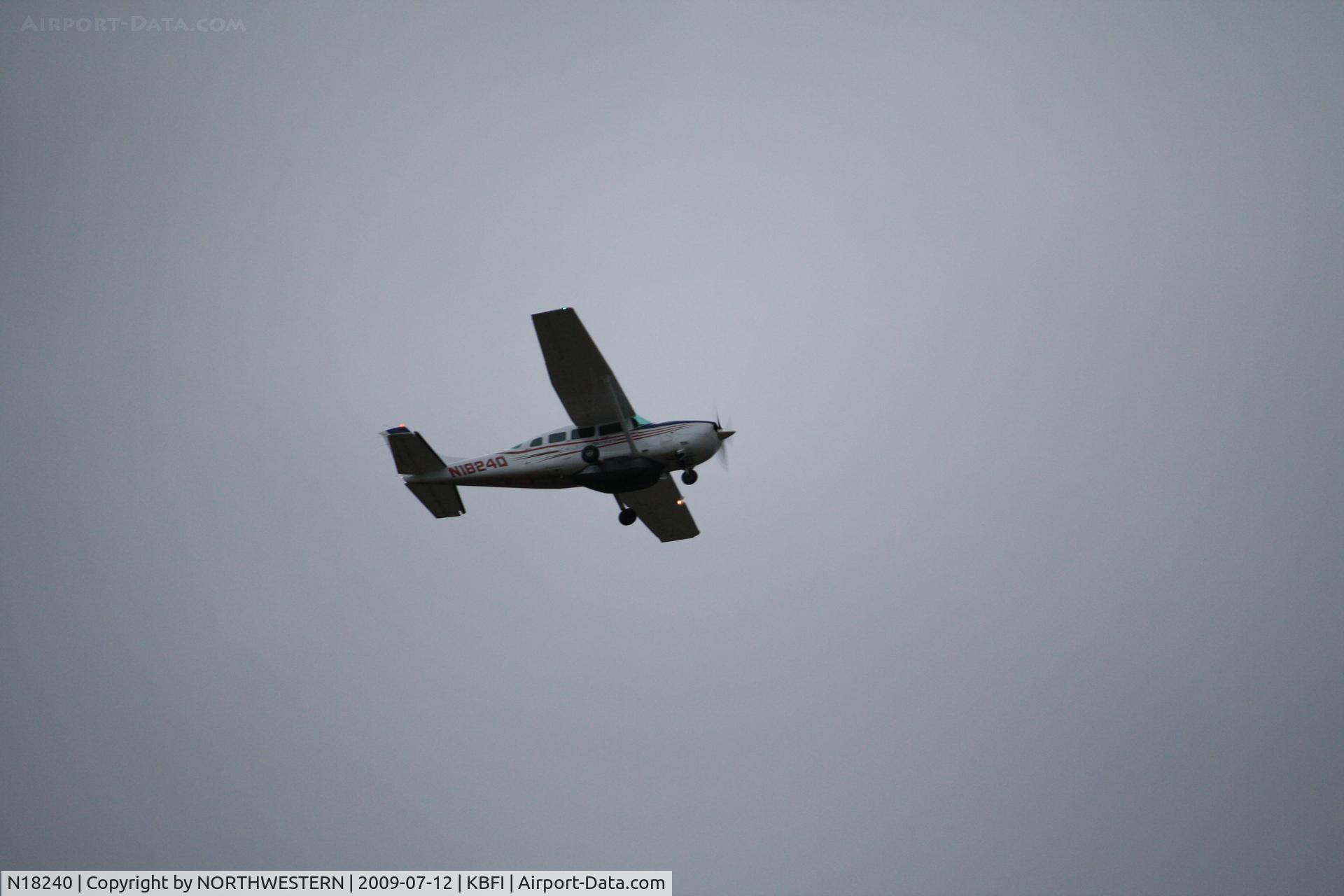 N18240, 1972 Cessna 150L C/N 15073893, LEAVING SEATTLE