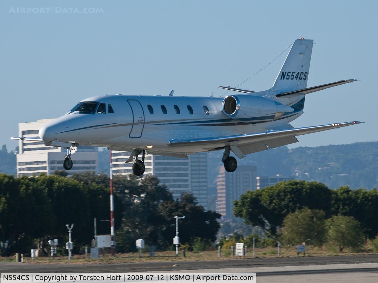 N554CS, 2005 Cessna 560XLS Citation Excel C/N 560-5572, N554CS arriving on RWY 21