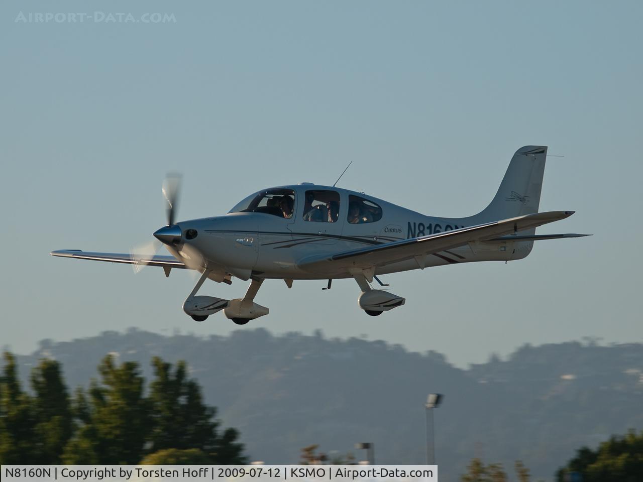 N8160N, Cirrus SR22 C/N 0734, N8160N arriving on RWY 21