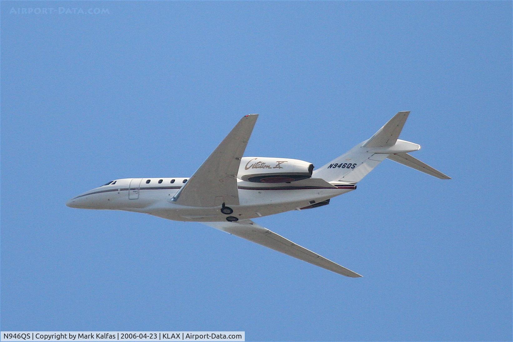 N946QS, 2002 Cessna 750 Citation X Citation X C/N 750-0195, Cessna 750, N946QS departs RWY 25R KLAX