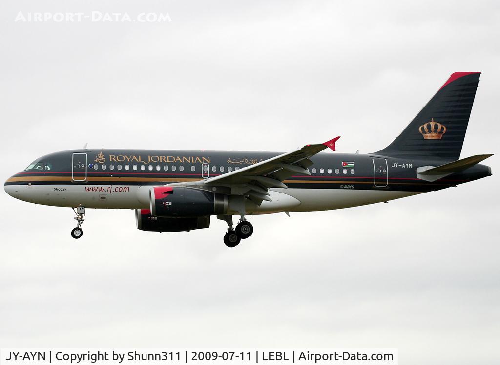 JY-AYN, 2009 Airbus A319-132 C/N 3803, Landing rwy 25R