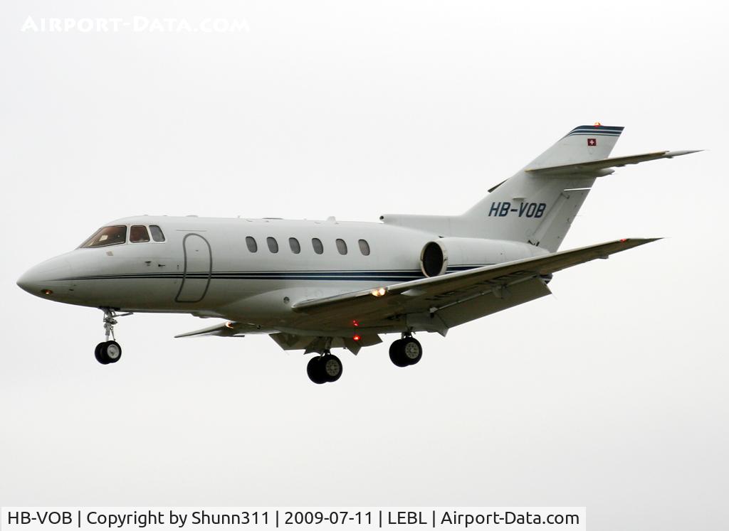 HB-VOB, 2005 Raytheon Hawker 800XP C/N 258733, Landing rwy 25R