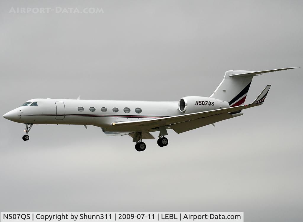 N507QS, 2000 Gulfstream Aerospace G-V C/N 625, Landing rwy 25R