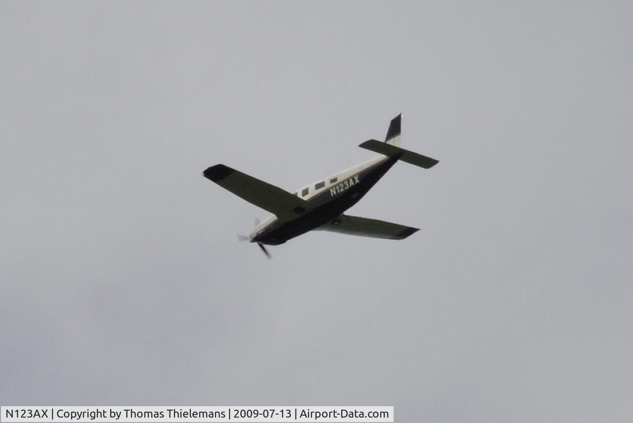 N123AX, 1996 Piper PA-32R-301 C/N 3246060, in flight