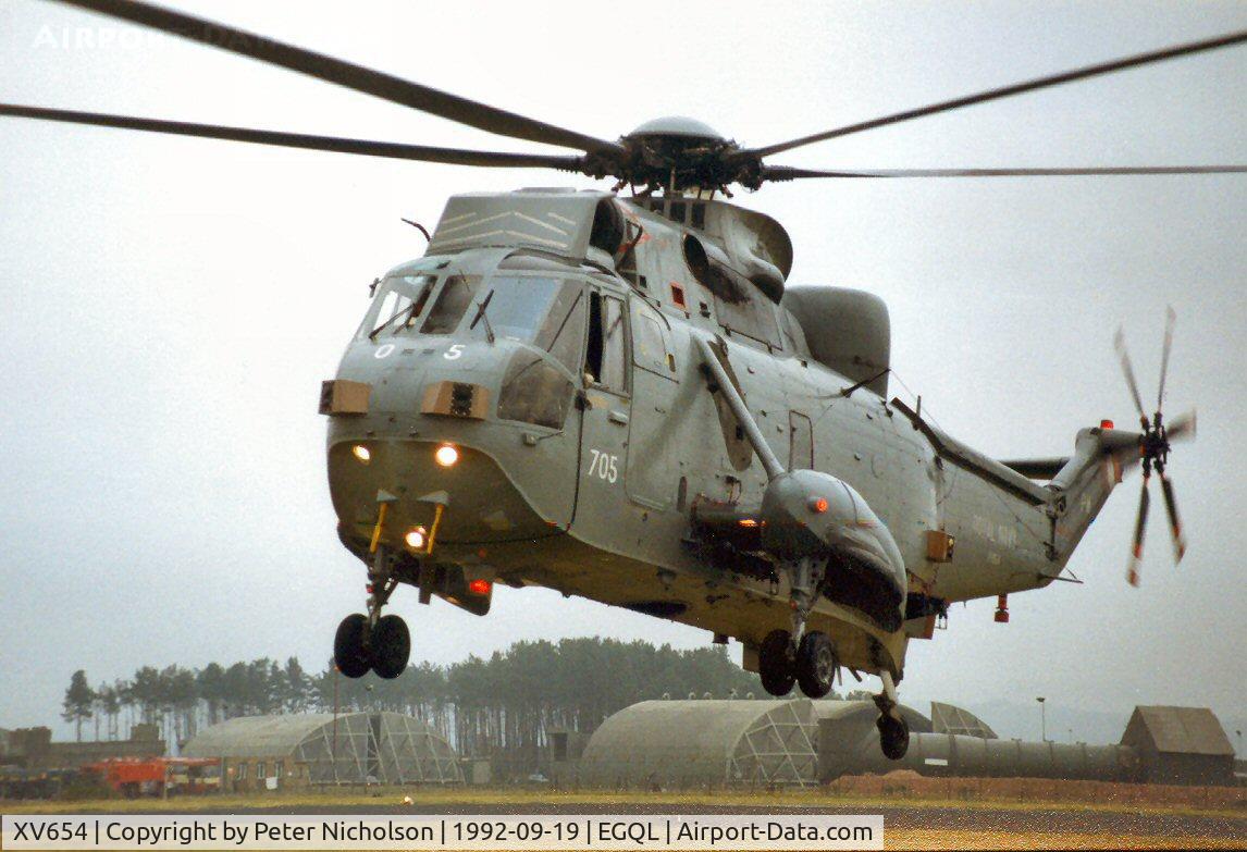 XV654, 1969 Westland Sea King HAS.5 C/N WA642, Another view of the 814 Squadron Sea King HAS.5 at the 1992 Leuchars Airshow.