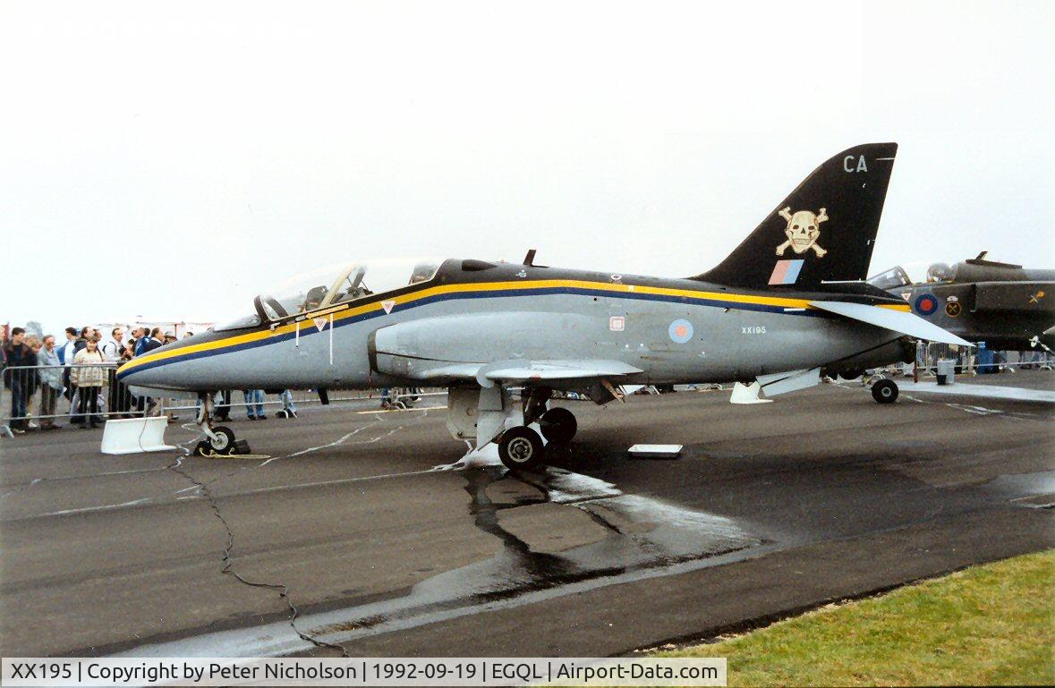 XX195, 1978 Hawker Siddeley Hawk T.1 C/N 042/312042, Hawk T.1 of 100 Squadron at the 1992 Leuchars Airshow.