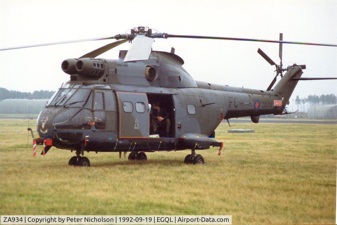 ZA934, 1980 Westland Puma HC.1 C/N 1622, Puma HC.1 of 240 Operational Conversion Unit at the 1992 Leuchars Airshow.