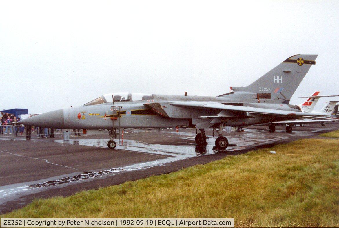 ZE252, 1987 Panavia Tornado F.3 C/N AS030/595/3266, Tornado F.3 of 111 Squadron at the 1992 Leuchars Airshow.