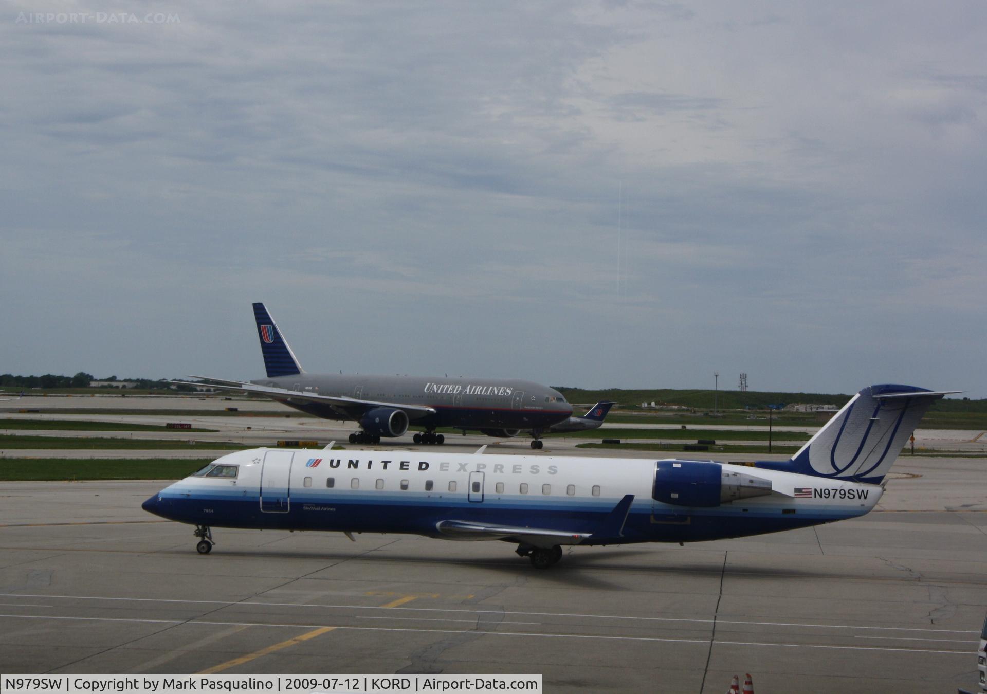N979SW, 2004 Bombardier CRJ-200ER (CL-600-2B19) C/N 7954, CL-600-2B19