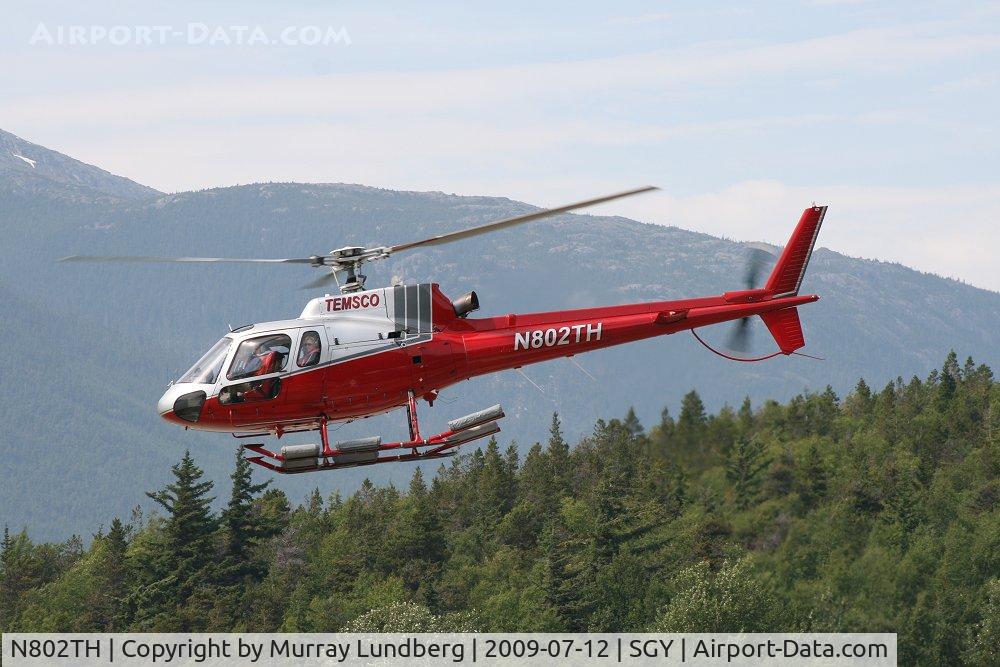 N802TH, 2000 Eurocopter AS-350B-2 Ecureuil Ecureuil C/N 9023, Taking off for a glacier excursion at Skagway, Alaska.