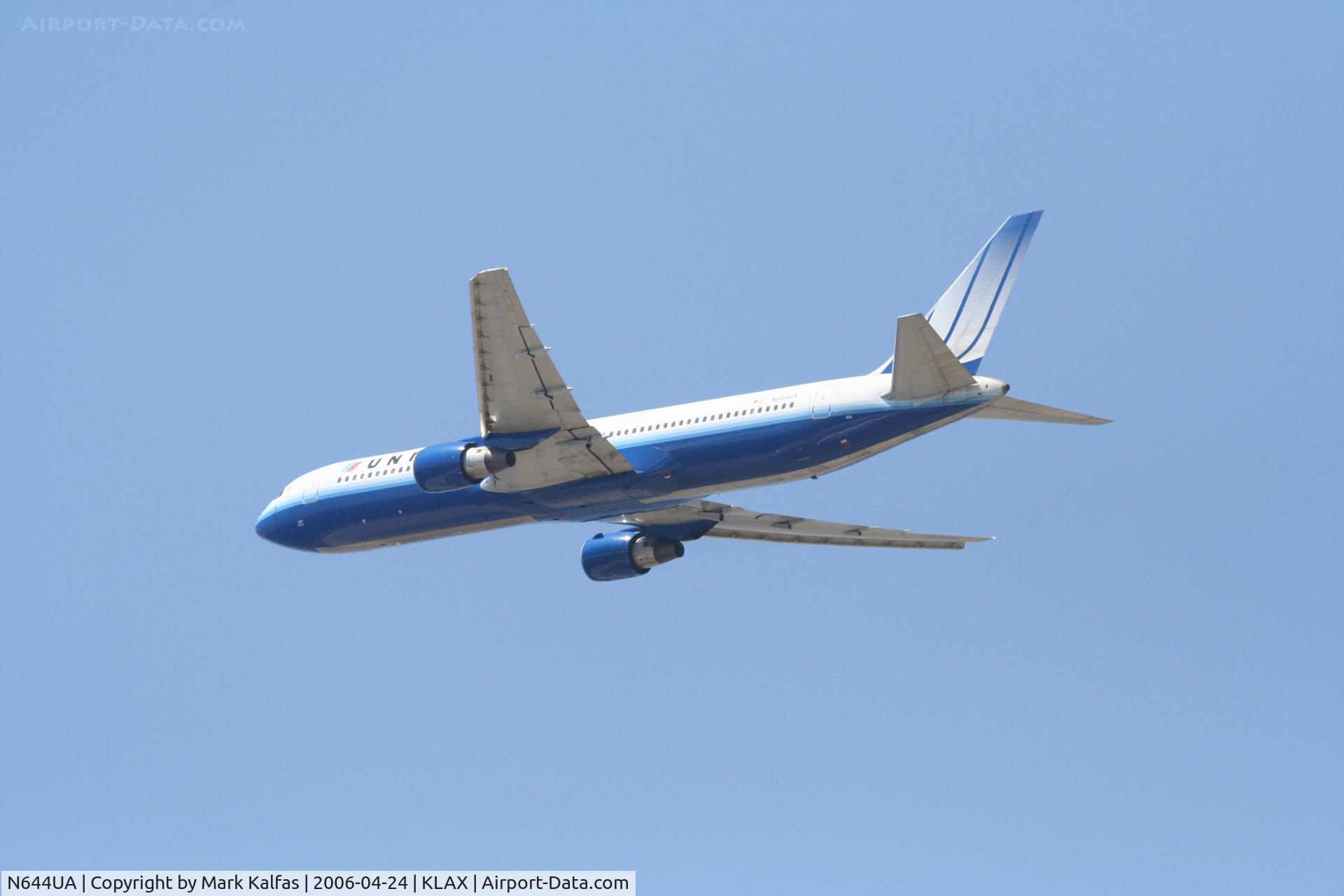 N644UA, 1991 Boeing 767-322 C/N 25094, United Airlines 767-322, N644UA departs KLAX RWY 25R