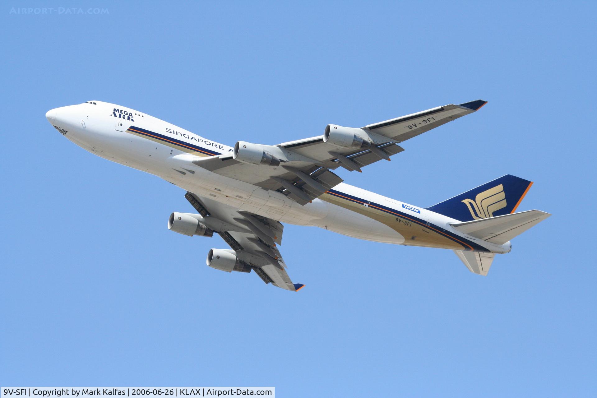 9V-SFI, 2000 Boeing 747-412F/SCD C/N 28027, Singapore 747-412F, 9V-SFI departing 25L KLAX