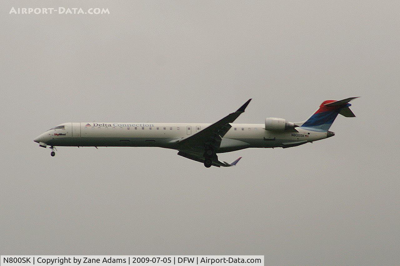 N800SK, 2006 Bombardier CRJ-900ER (CL-600-2D24) C/N 15060, Delat Connection CL600 on approach to DFW